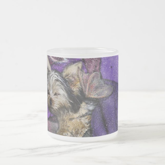 Tiny Yorkie Sleeping Angel Halo Memorial Art Mattglastasse (Mittel)