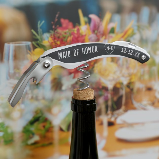 Tire-bouchon Fête de mariage rustique noir et blanc Favoriser (Something useful for your Maid of Honor or any member of your bridal party. Add their name and date)