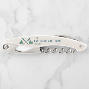 Tire-bouchon Nom de famille Lake House Oars rustiques Pine Tree