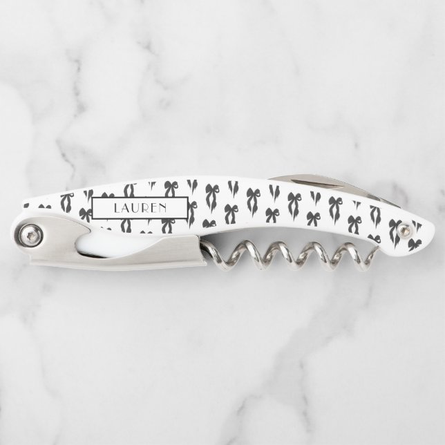 Tire-bouchon Nom personnalisé Elegant Black Bow (Devant)
