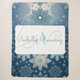 Tirrinia Snowflake Muster mit Monogramm und Name Sherpadecke