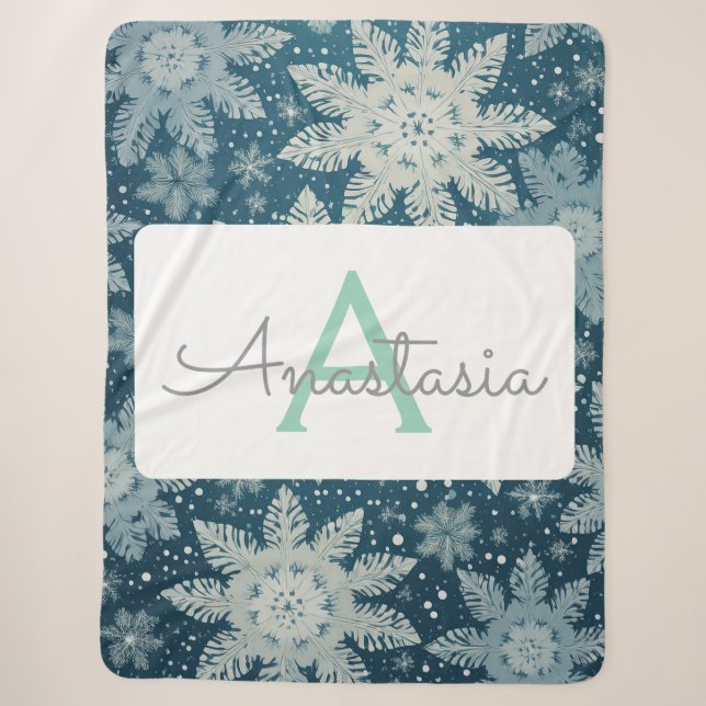 Tirrinia Snowflake Muster mit Monogramm und Name Sherpadecke (Vorderseite)