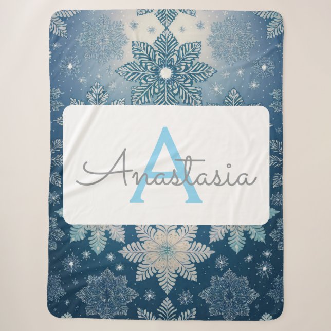 Tirrinia Snowflake Muster mit Monogramm und Name Sherpadecke (Vorderseite)