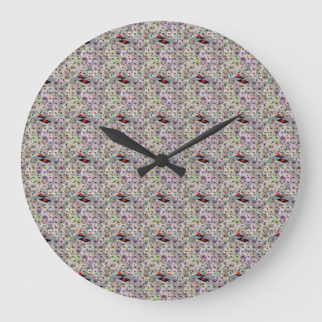 Tische mit Tischtennisplatte, große Wand, Uhr (Vorderseite)