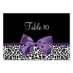 Tischkarte Modern Leopard Acai Lila Ribbon Tischnummer