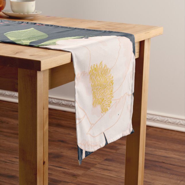 Tischläufer Weiße Blume mit dunkelblauer Farbe (Beispiel)