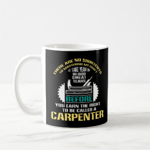 Tischler, der als Geschenk für den Zimmermann beze Kaffeetasse