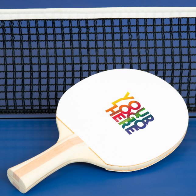 Tischtennis mit weißem, einfachem Firmenlogo Schläger (InSitu)