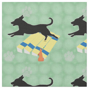 Tissu Agilité - Chien fantôme sur un saut long