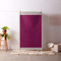 avec un design de fond rose et de bordure blanche 