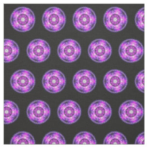 Tissu Mandala violet rose sur Arrière - plan noir