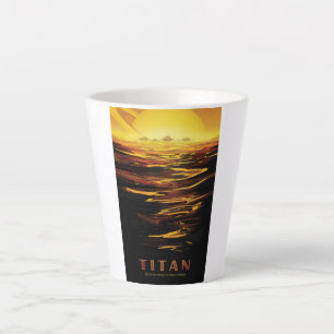 Titan der größte Mond des Planeten Saturn Milchtasse