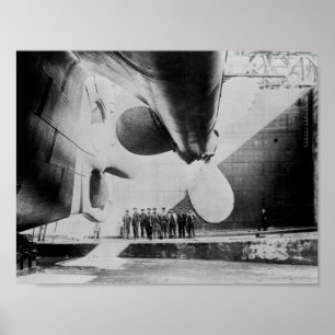 Titanic in Dry Dock - 31. Mai 1911 Poster