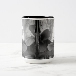 Titanic-Propeller Zweifarbige Tasse