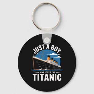 Titanic-Schiff Nur Ein Junge Der Die Titanic-Kreuz Schlüsselanhänger