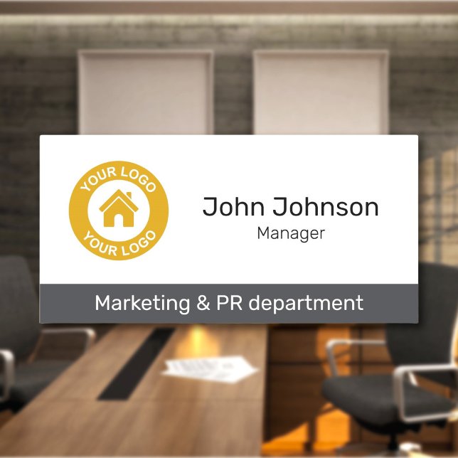 Titel Mitarbeiter der Abteilung für kundenspezifis Namensschild (Von Creator hochgeladen)