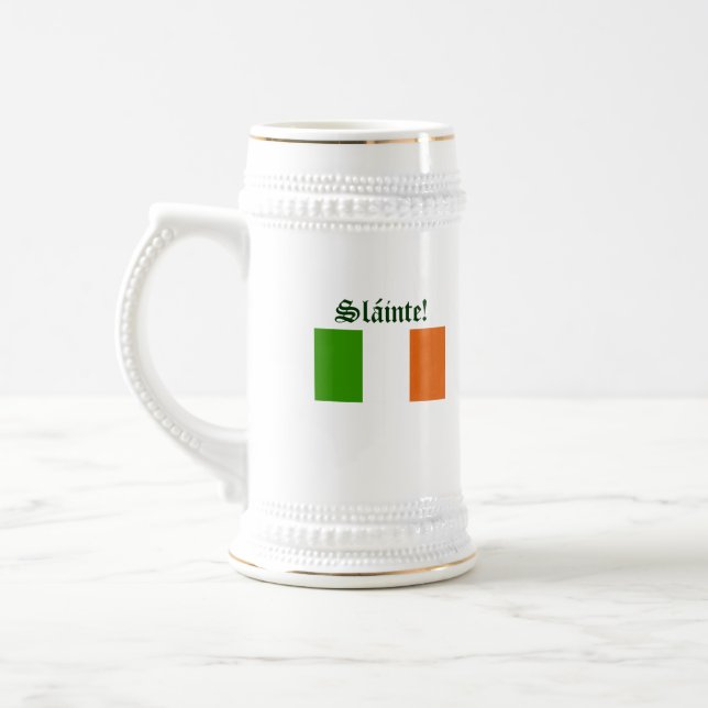 Toast zum irischen Freund-Bier Stein Bierglas (Links)