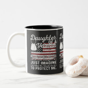 Tochter einer patriotischen Veteranenfamilie Zweifarbige Tasse