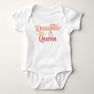 Tochter eines Queen Coordinate Girl Duwer Geschenk Baby Strampler