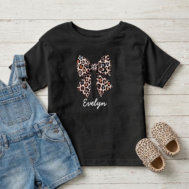 Toddler Leopard Bow Birthday Name T-Shirt (Von Creator hochgeladen)