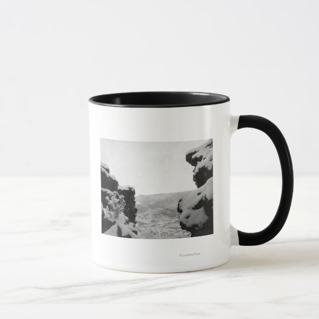 Todesholz, wie aus dem Foto von White Rocks gesehe Tasse (Rechts)