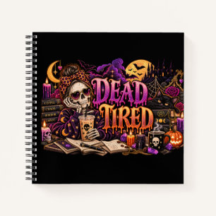 Tödlich müdes gotisches Halloween-Skelett-Spiralno Notizbuch