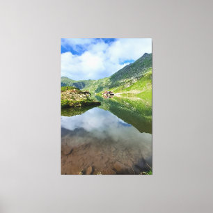 Toile Balea Lake en Roumanie : une photographie alpine é