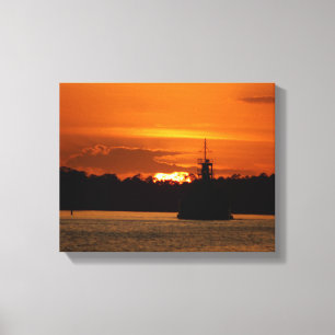 Toile Bateau de crabe au coucher du soleil sur la baie 1
