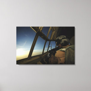 Toile C.A. - le pilote de 130 Hercule balaye l'horizon