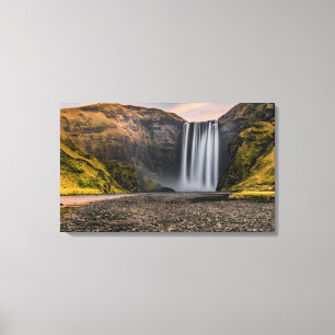 Toile Cascade de Skogafoss au lever du soleil du matin