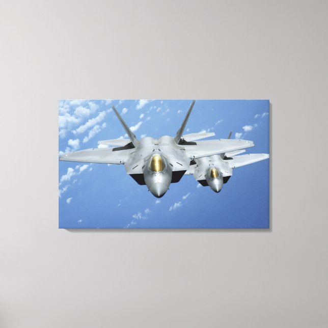 Toile Deux F-22 Raptors survolent l'océan Pacifique 2 (Recto)