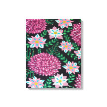 Fleurs magenta sur le noir