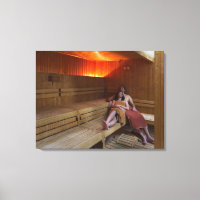 Italie, Toscane, Jeune couple se relaxant dans le