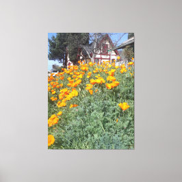 Toile Maison de rêve dans un champ de pavots