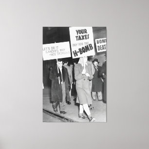 Toile Manifestation pacifique contre la guerre froide 19