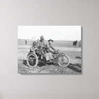 Moto militaire avec Sidecar et Machine Gun