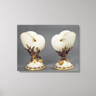 Toile Paires de vases de Worcester formés comme Nautilus