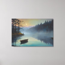 Paysage matinal d'une rivière dans une forêt brume