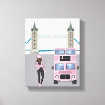 Pink London Bus avec Tower Bridge