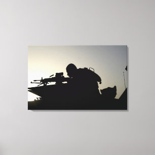 Toile Silhouette d'un artilleur d'arme automatique de
