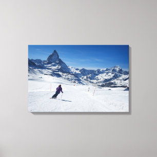 Toile Skiant avec Mt. Matterhorn dans Zermatt, la Suisse