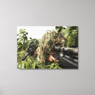 Toile Soldats habillés dans des costumes de ghillie