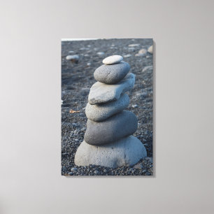 Toile Tas de rochers gris sur la plage