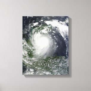 Toile Tempête tropicale Karl sur la péninsule du Yucatan