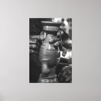 Toile The Master’s Touch: Traditional Pottery Shaping in