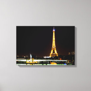 Toile Tour Eiffel illuminée à Paris la nuit