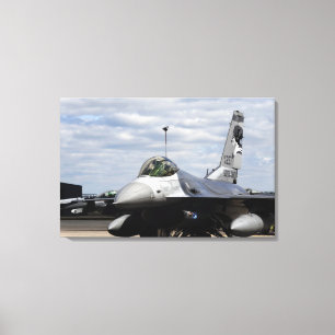 Toile Un faucon F-16 de combat