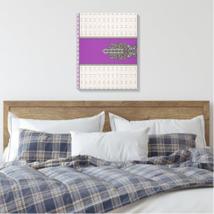 Toile Une écharpe ornée mêlant les teintes violette et b