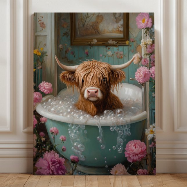 Toile Vache Highland dans l'art de la baignoire Florale (Créateur téléchargé)