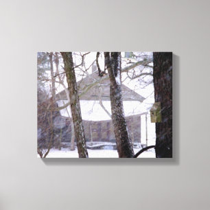 Toile Vieux grange et arbres dans la photo d'hiver de